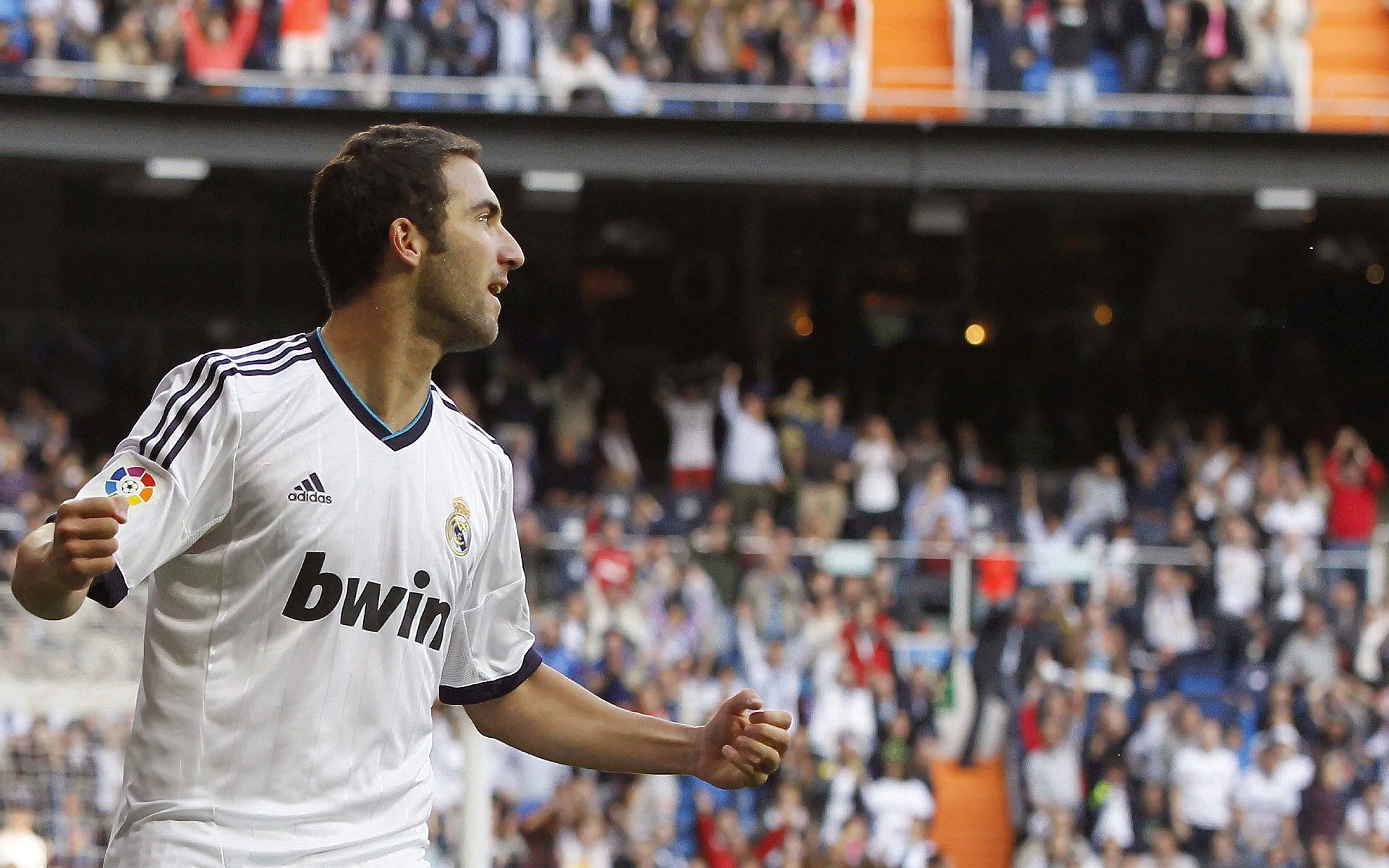 欧冠八分之一决赛首回合 利物浦主场大胜拜仁占据晋级先机